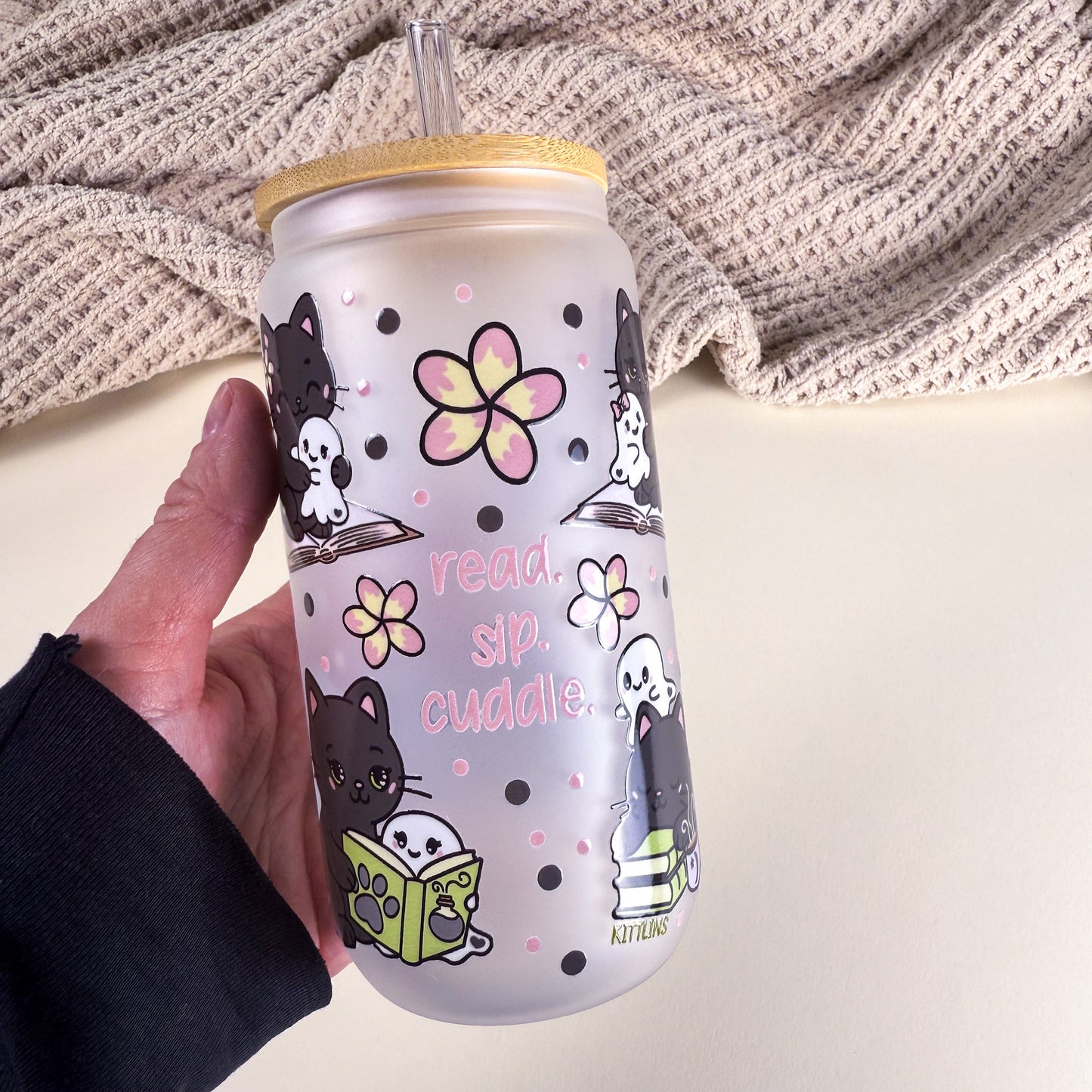 Read Sip Cuddle Ghost & Cat 16 oz Frosted Glass Can