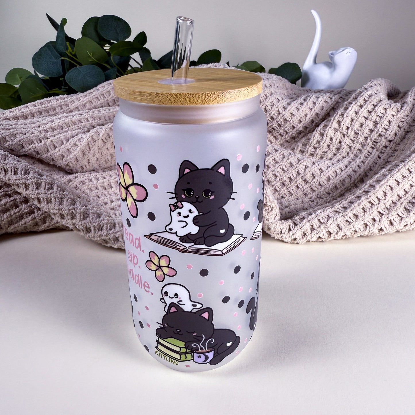 Read Sip Cuddle Ghost & Cat 16 oz Frosted Glass Can