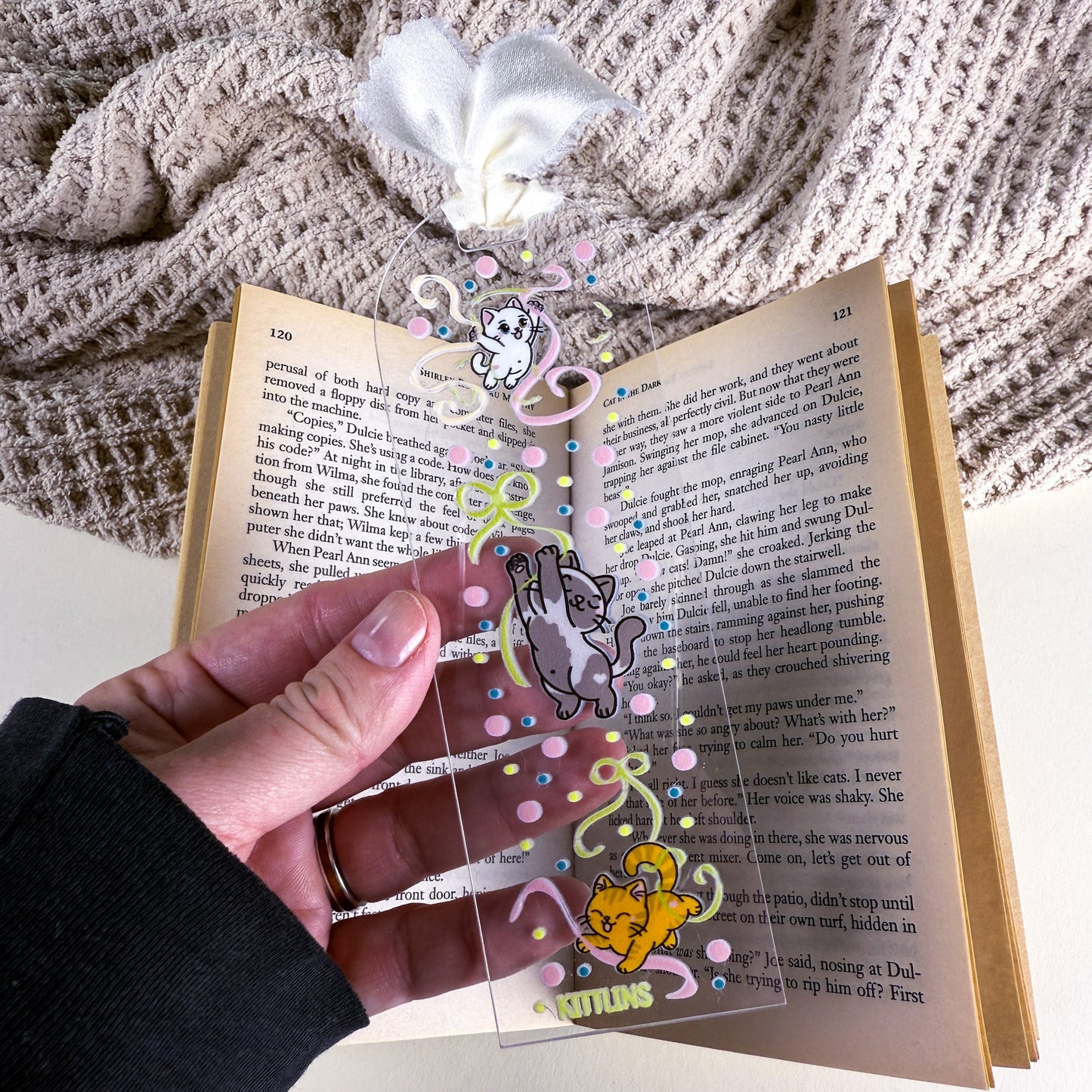 Ribbon Play Kittlins Clear Acrylic Bookmark