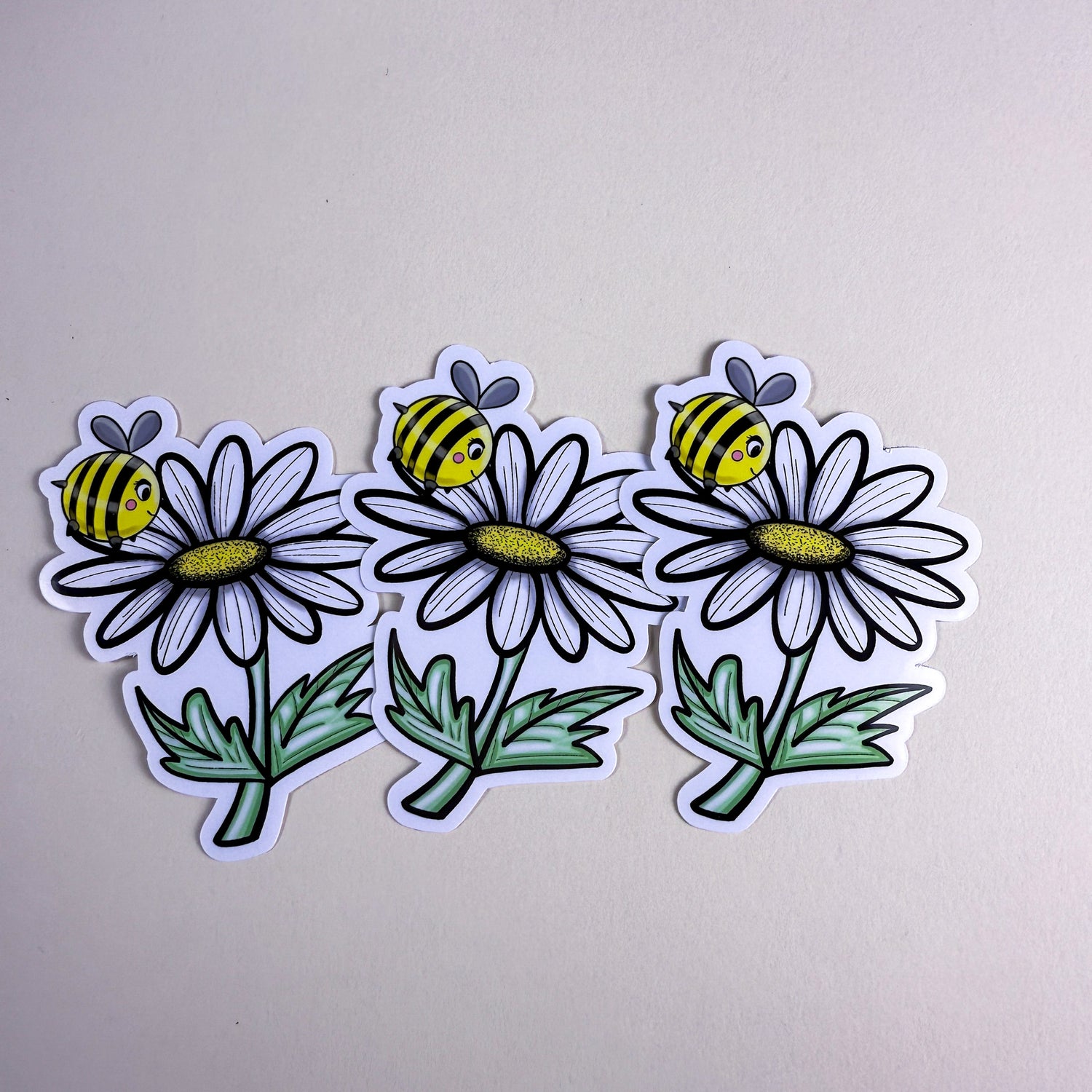 Cute Bee &amp; Daisy Vinyl Sticker - 3 inch | Waterproof Floral Bee Sticker | Glossy &amp; Holographic